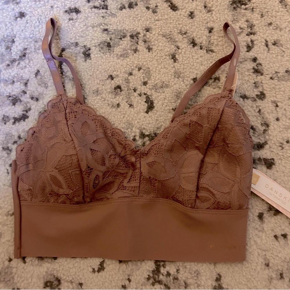 NWT Danskin Intimates, Gorgeous ROSE colored bralette size small